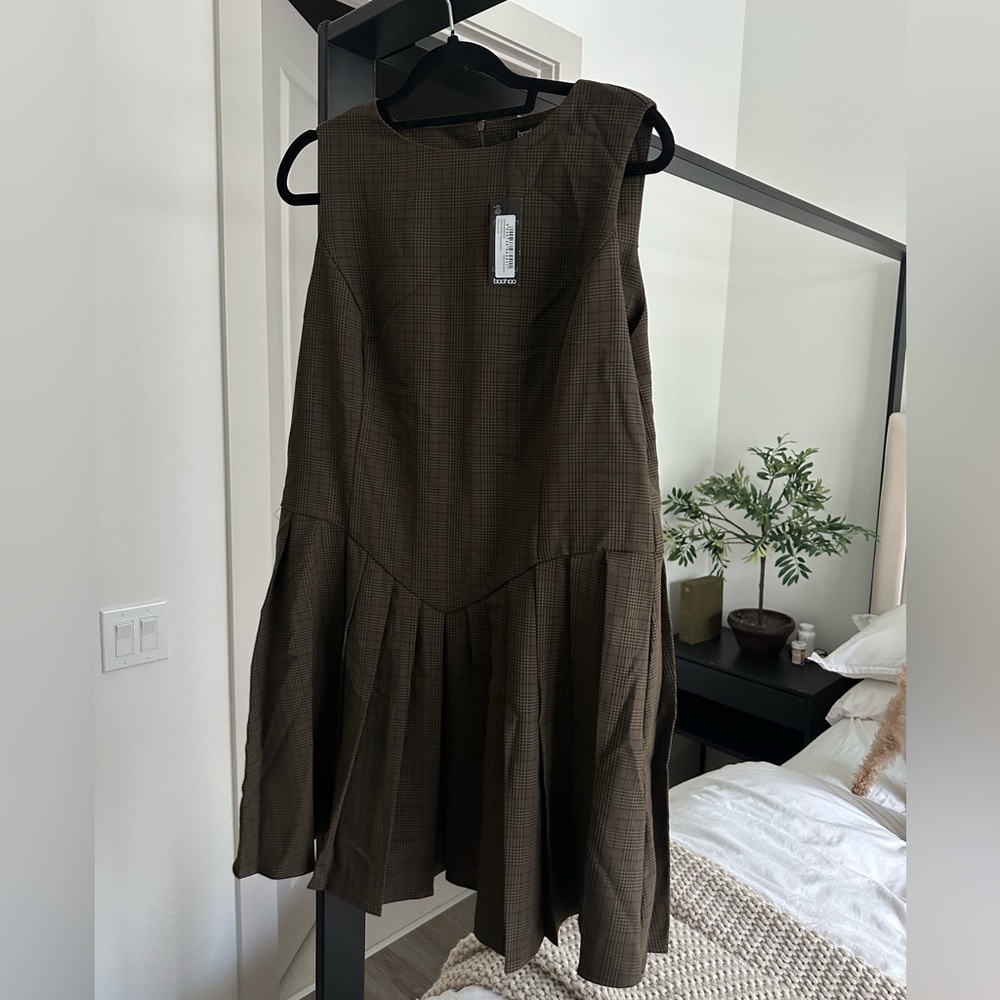 Boohoo Brown Long Sleeve Dress